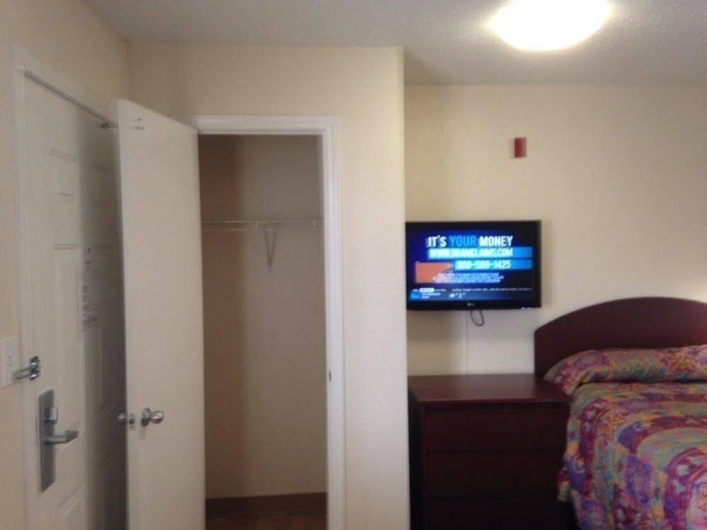 Intown Suites Extended Stay San Antonio Tx - Nacogdoches Road Exteriör bild
